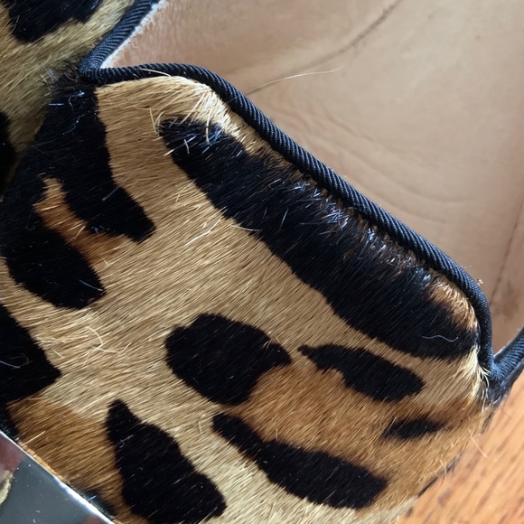 Gianni Bini Flats - Picture 3 of 3